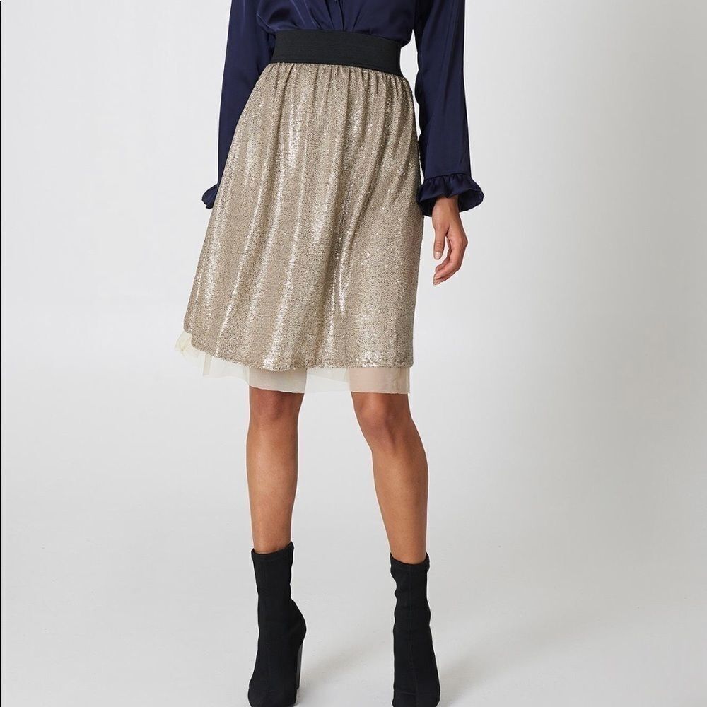 🆕 Free People Flashing lights champagne gold sequin skirt